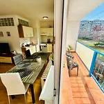 Sunny Vojenska - Old Town Appartement