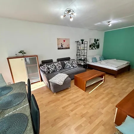 Apartment Sunny Vojenska - Old Town