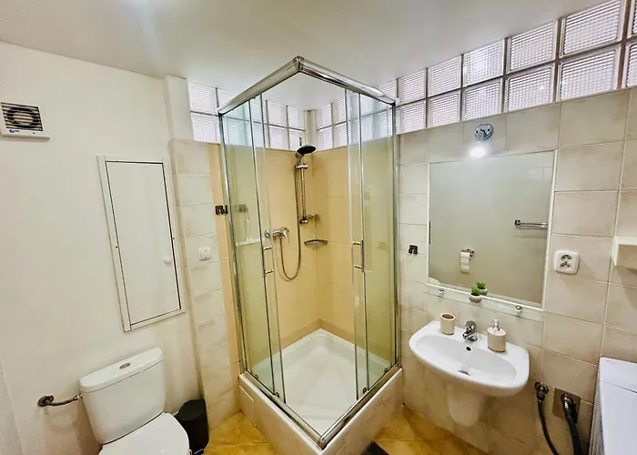 Sunny Vojenska - Old Town Apartmán Kosice